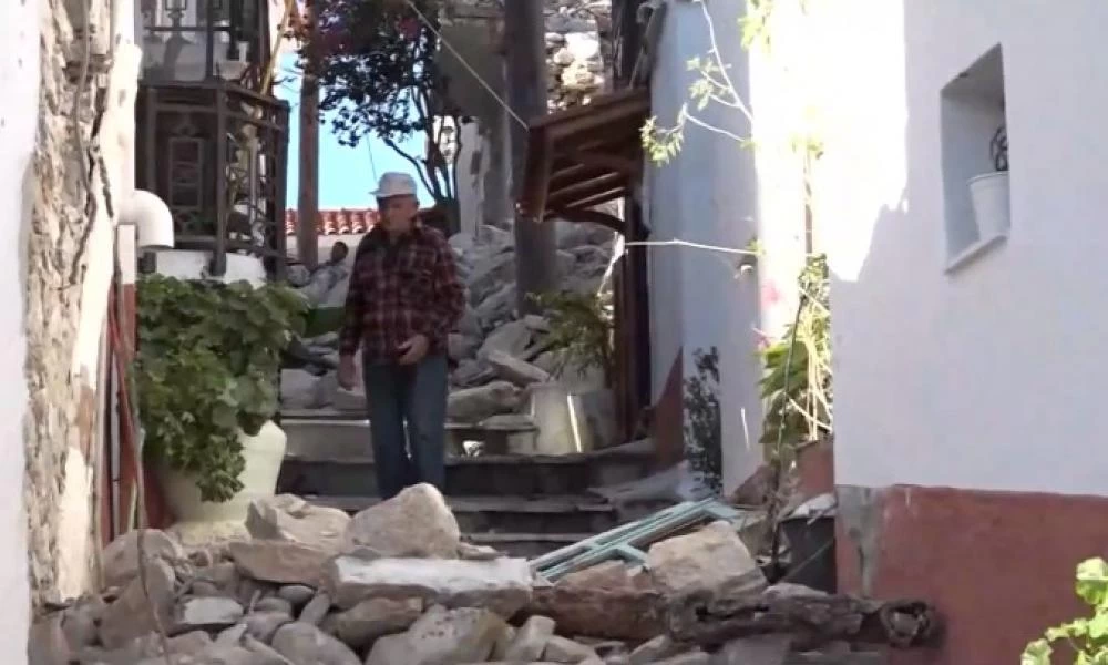 Σάμος: Ένα χρόνο μετά τον σεισμό, 200 οικογένειες είναι έξω από τα σπίτια τους